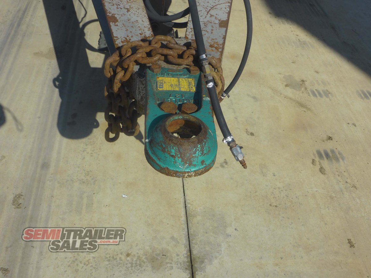 KRUEGER FLAT TOP TRAILER
