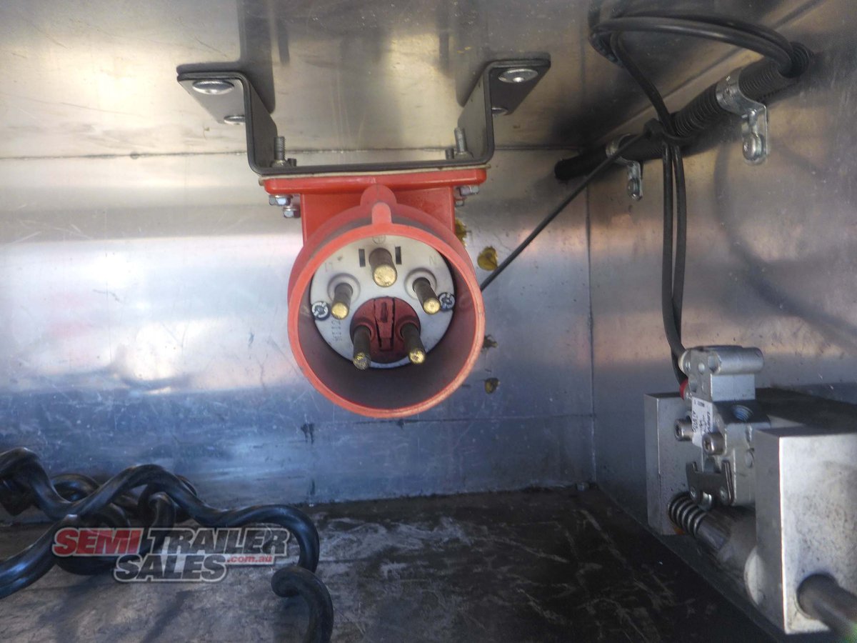 PEKI REFRIGERATED TRAILER