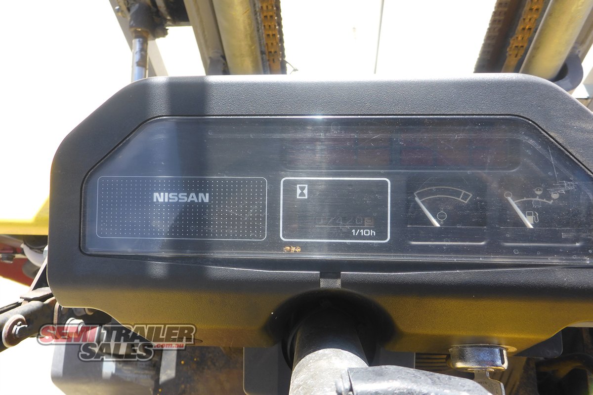 NISSAN FORKLIFT