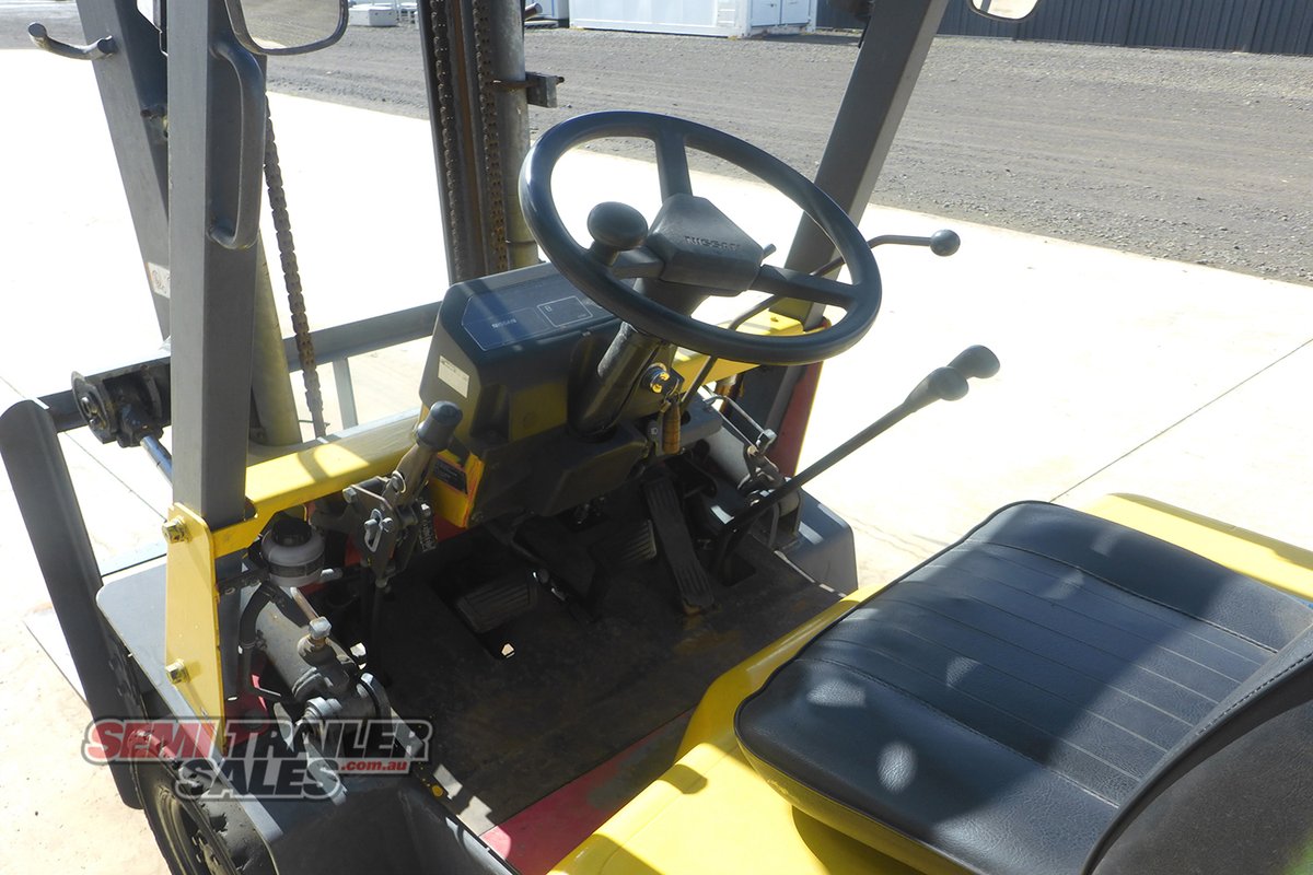 NISSAN FORKLIFT