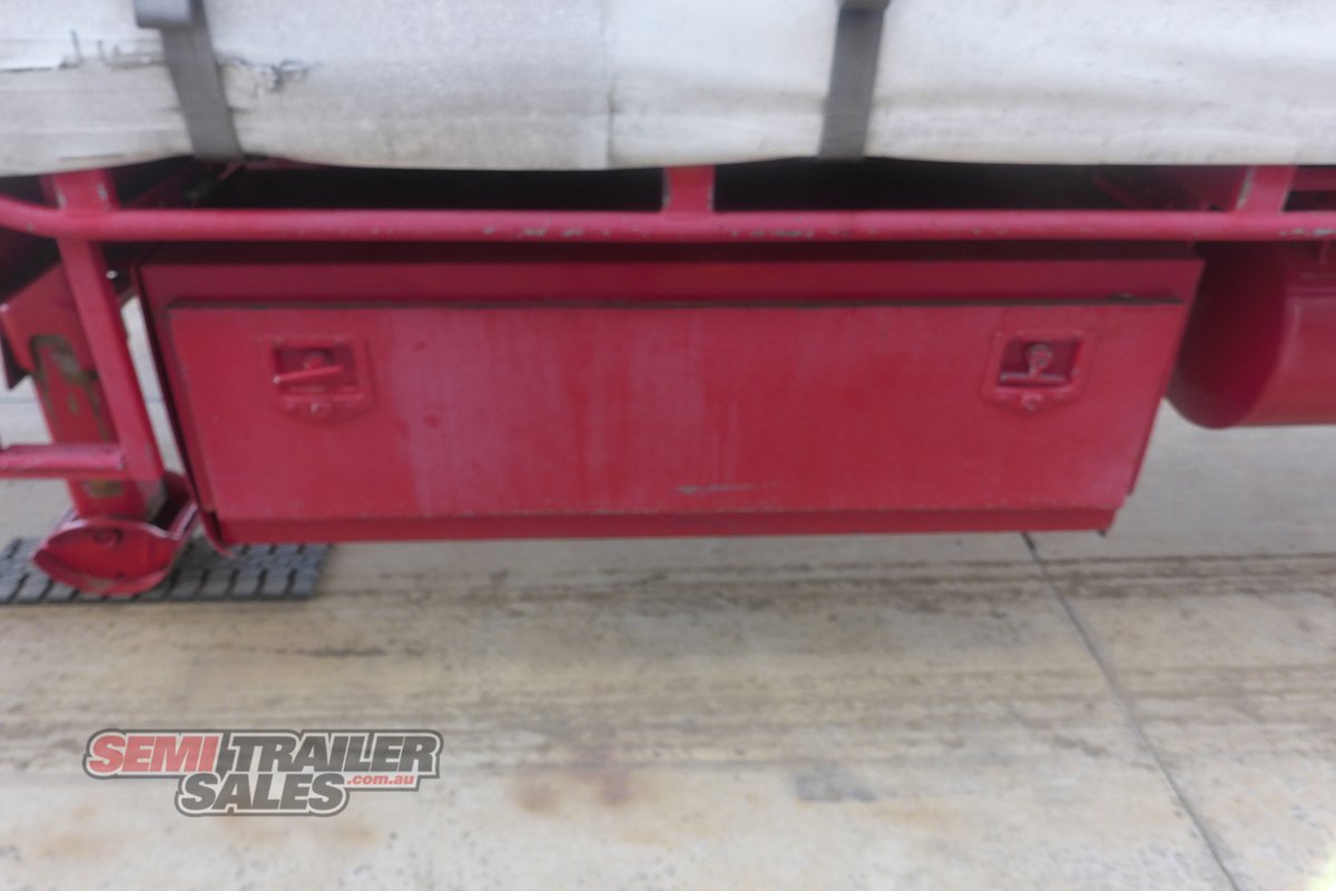 VAWDREY CURTAINSIDER TRAILER