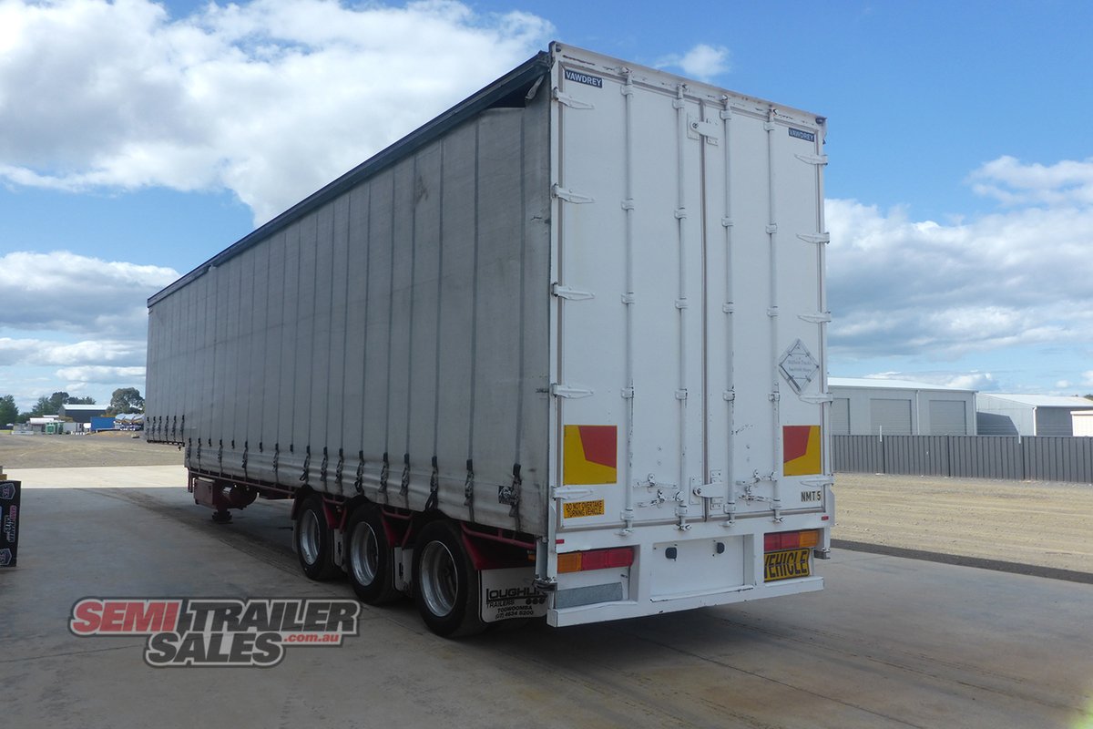 VAWDREY CURTAINSIDER TRAILER