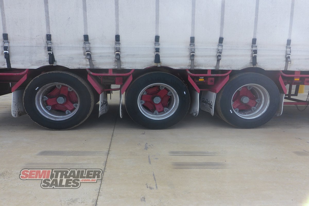 VAWDREY CURTAINSIDER TRAILER
