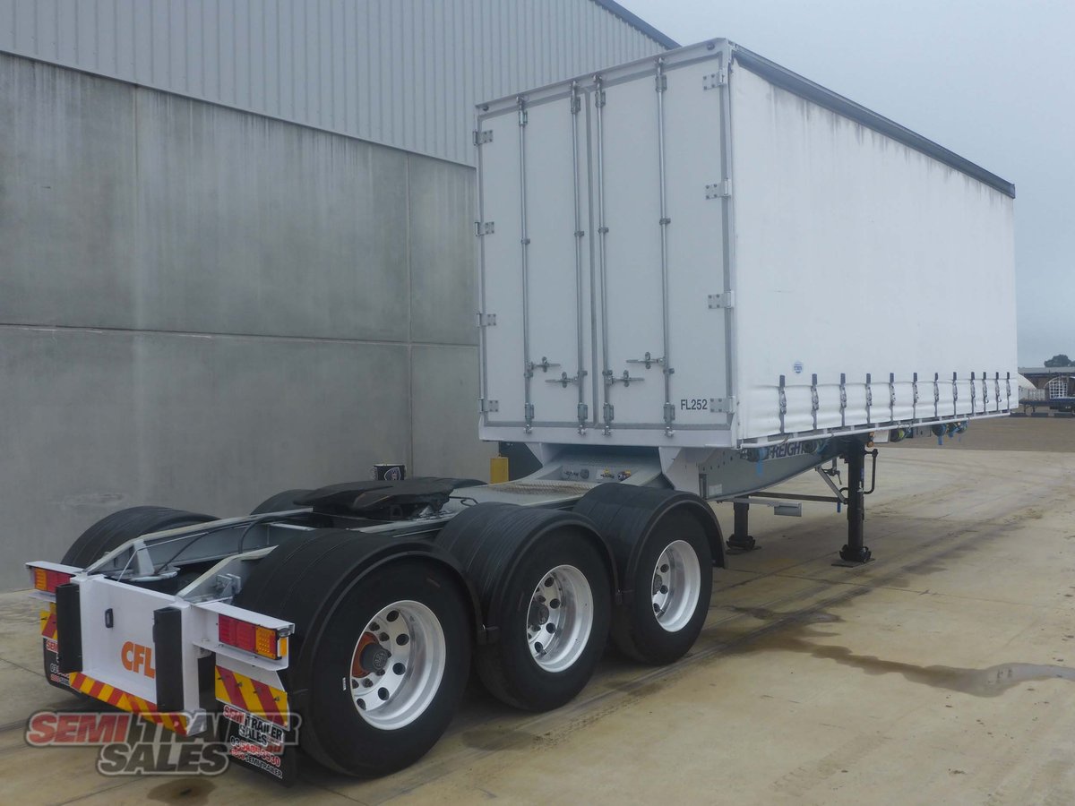 MAXITRANS CURTAINSIDER TRAILER
