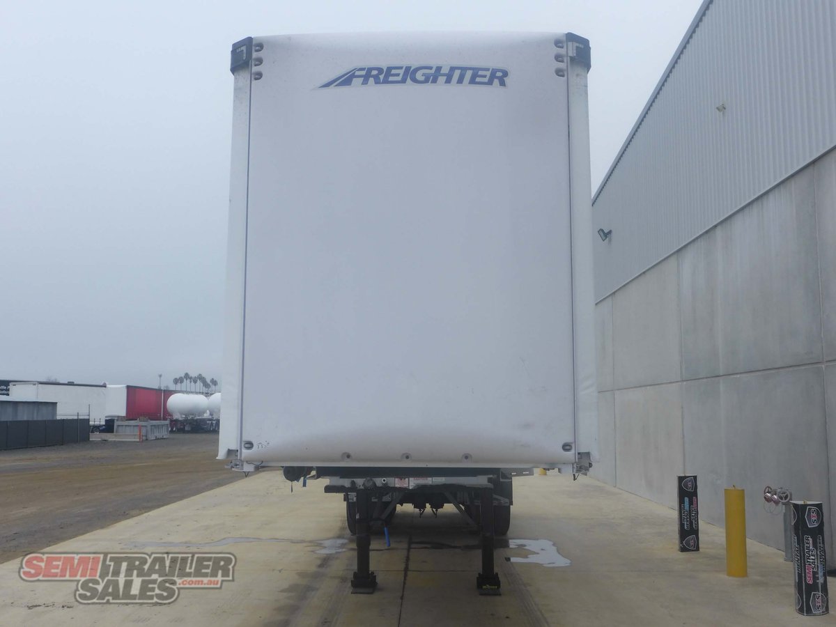 MAXITRANS CURTAINSIDER TRAILER