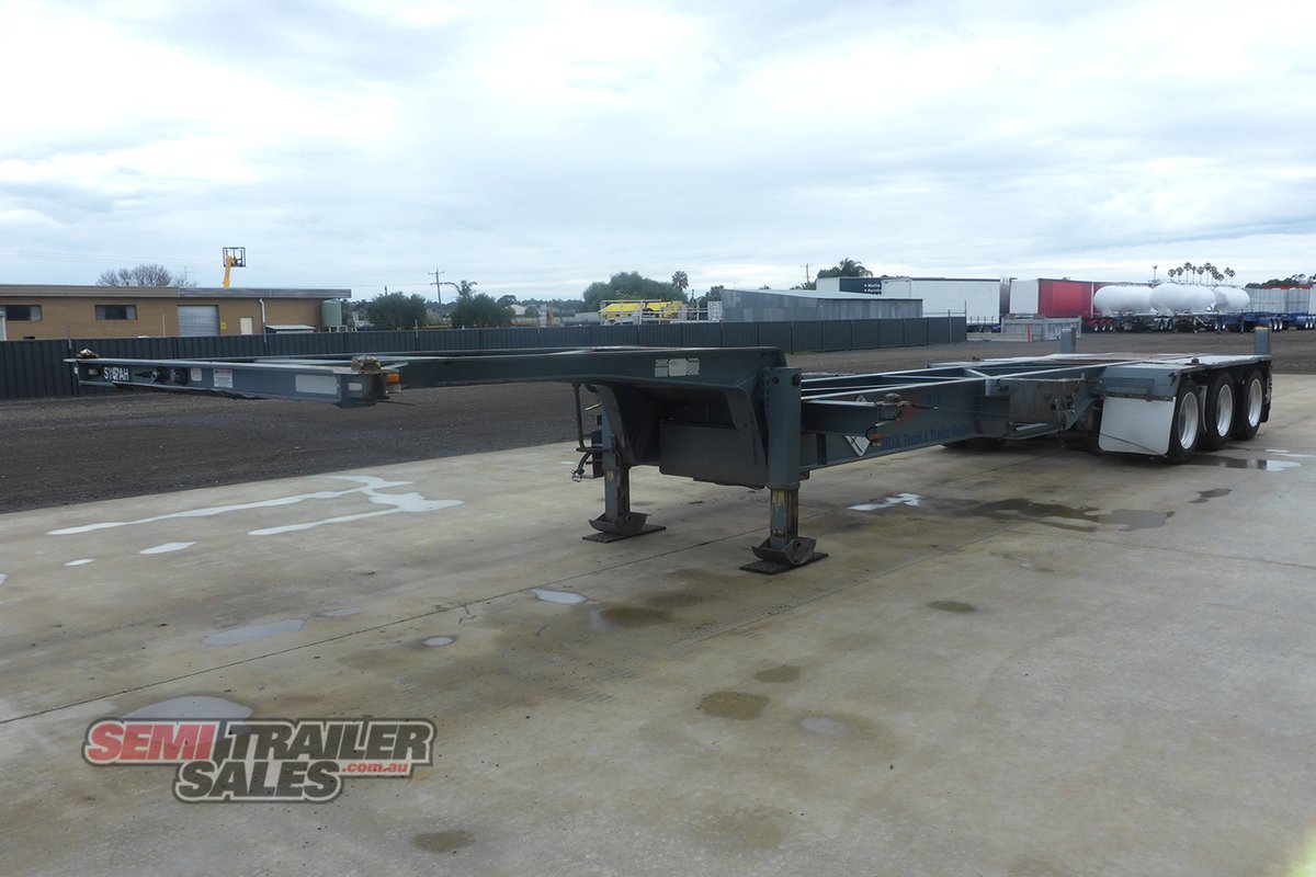 MAXITRANS SKEL TRAILER