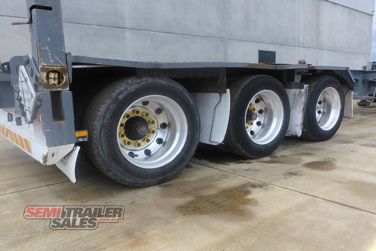 MAXITRANS SKEL TRAILER