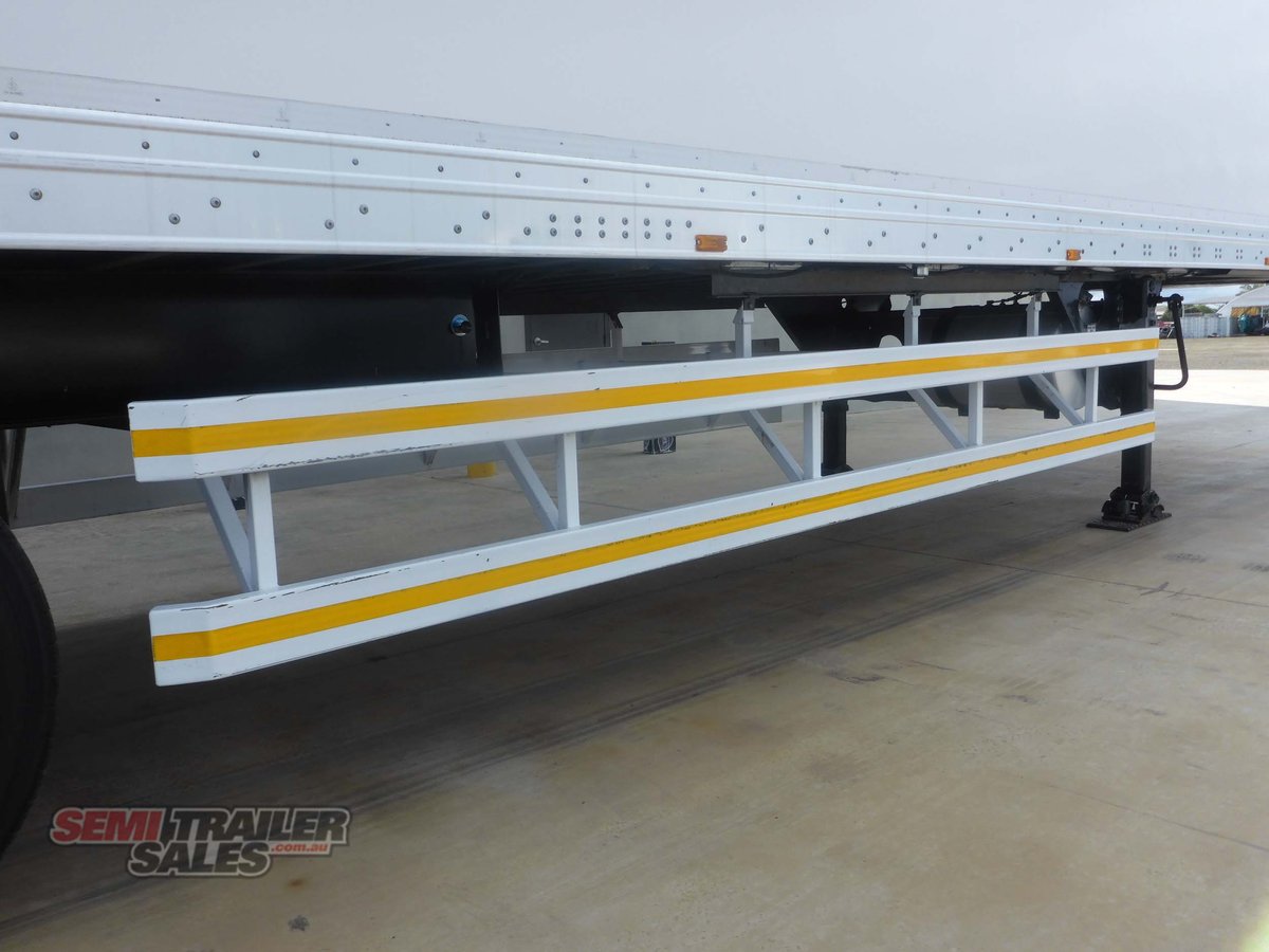 MAXITRANS REFRIGERATED TRAILER