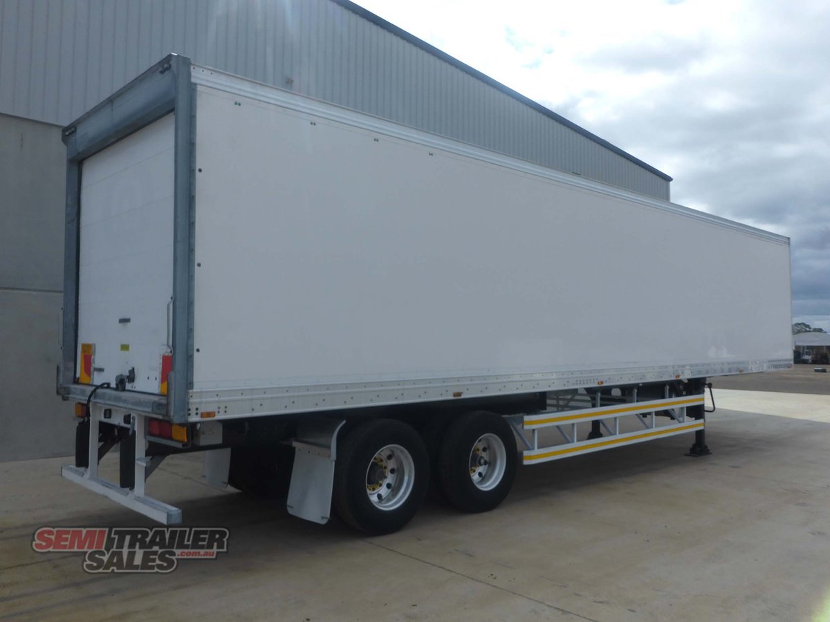 MAXITRANS REFRIGERATED TRAILER