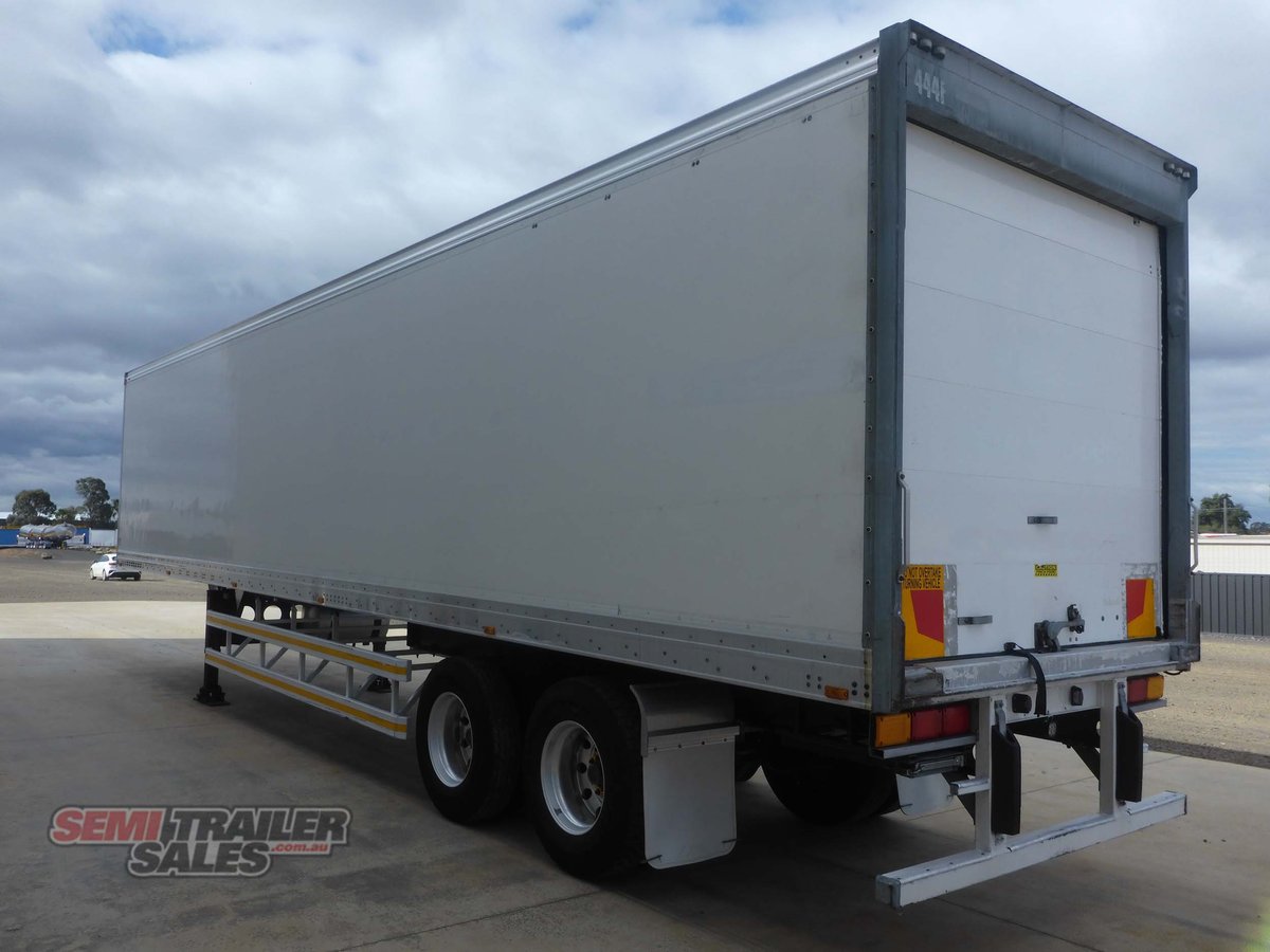 MAXITRANS REFRIGERATED TRAILER
