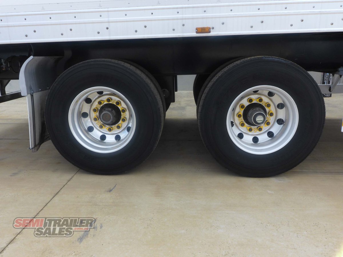MAXITRANS REFRIGERATED TRAILER