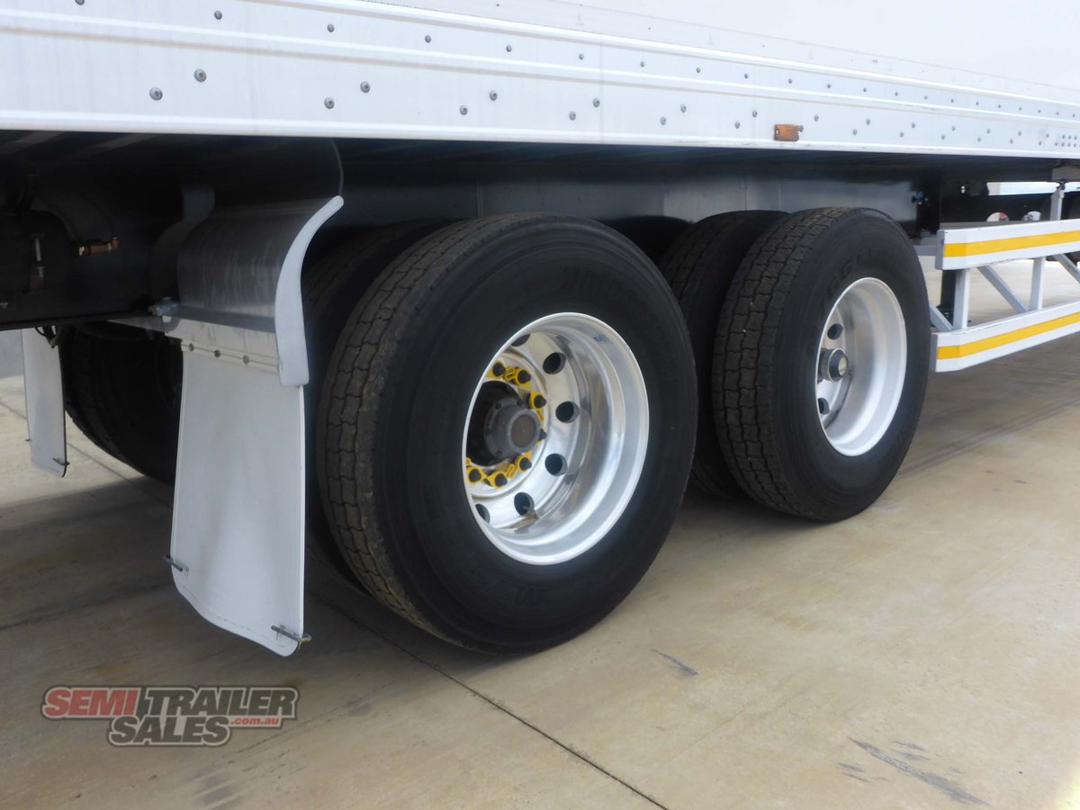 MAXITRANS REFRIGERATED TRAILER