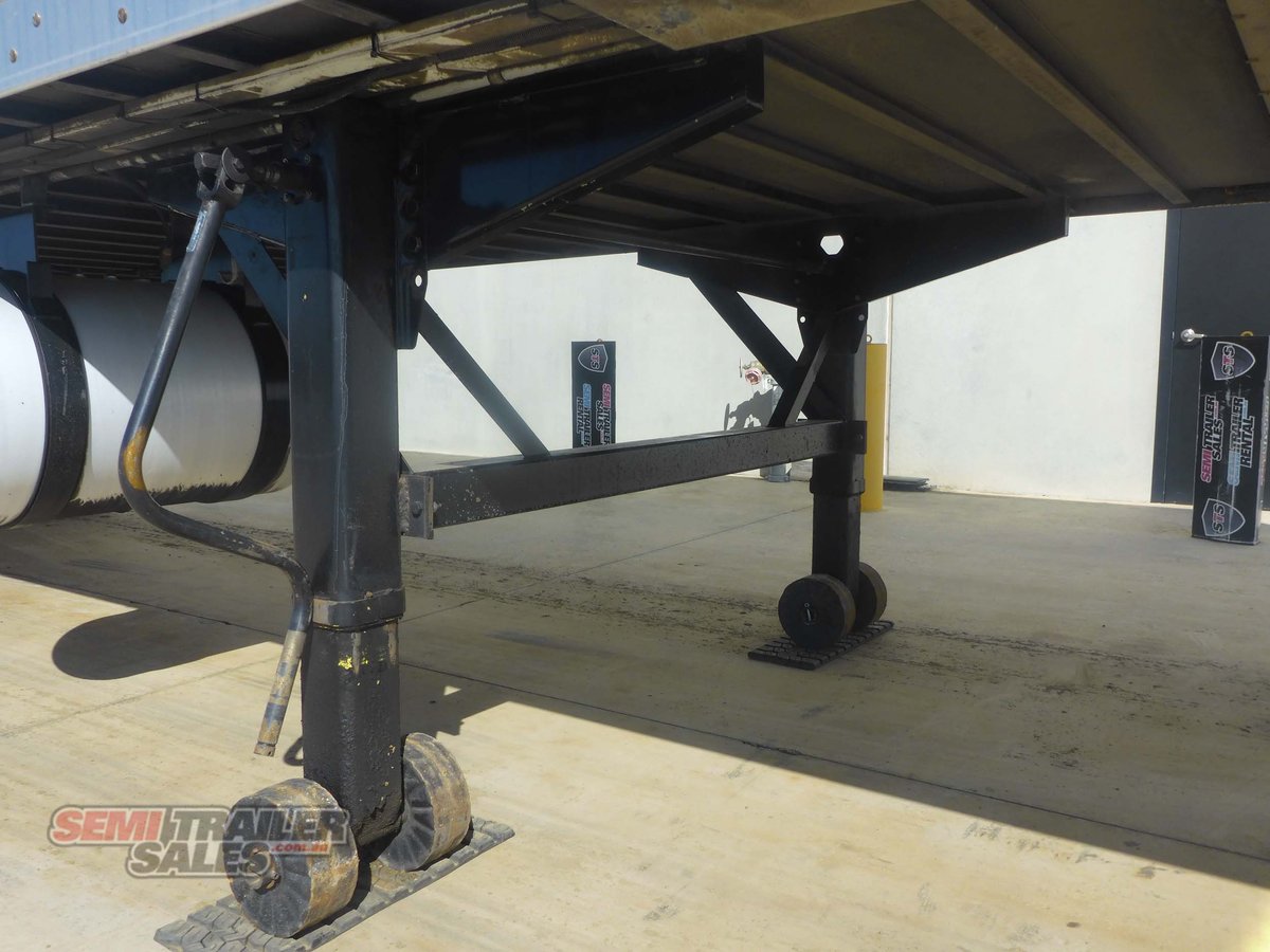 MAXITRANS REFRIGERATED TRAILER