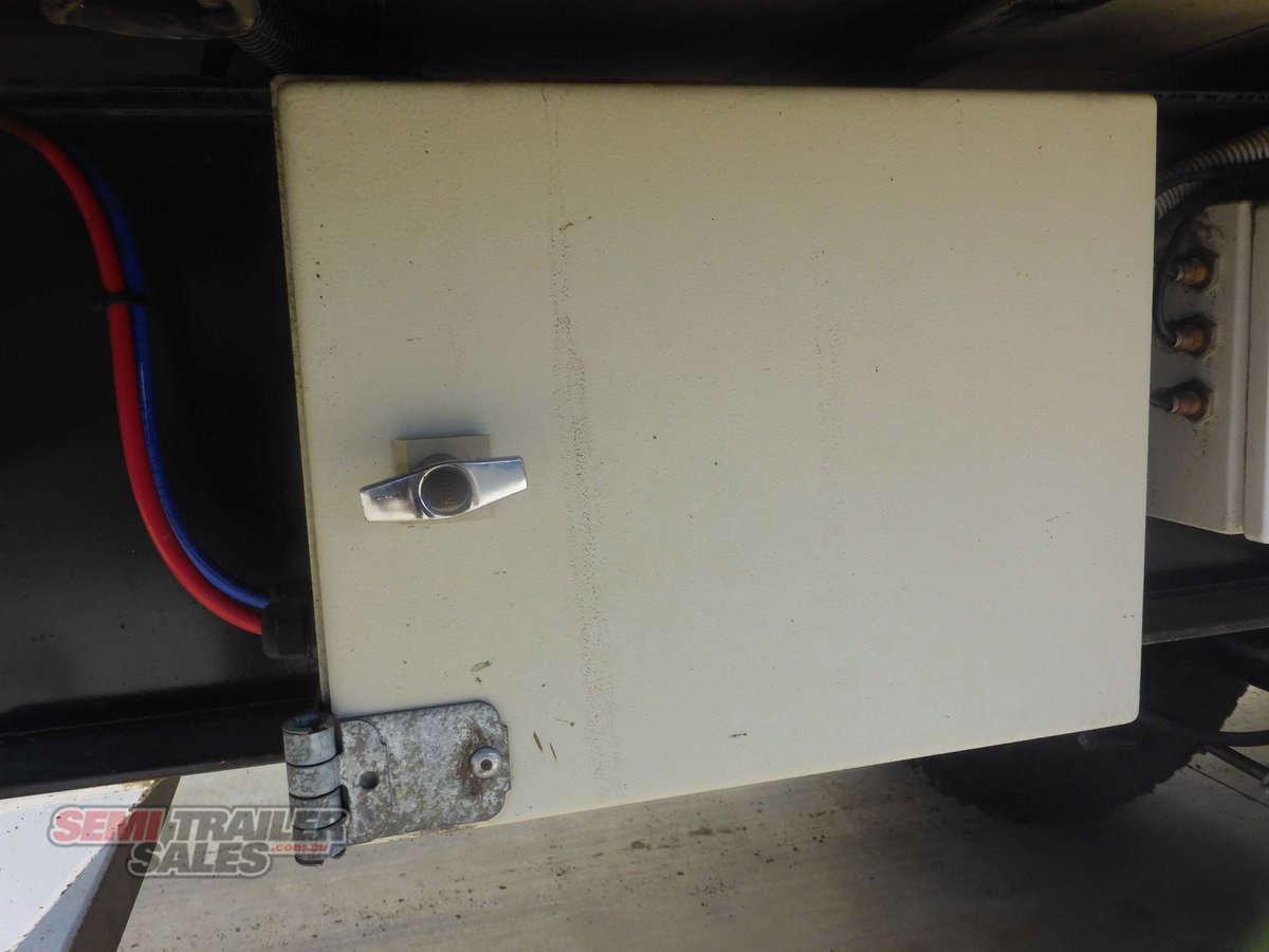 MAXITRANS REFRIGERATED TRAILER