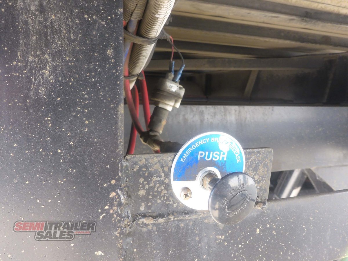 MAXITRANS REFRIGERATED TRAILER