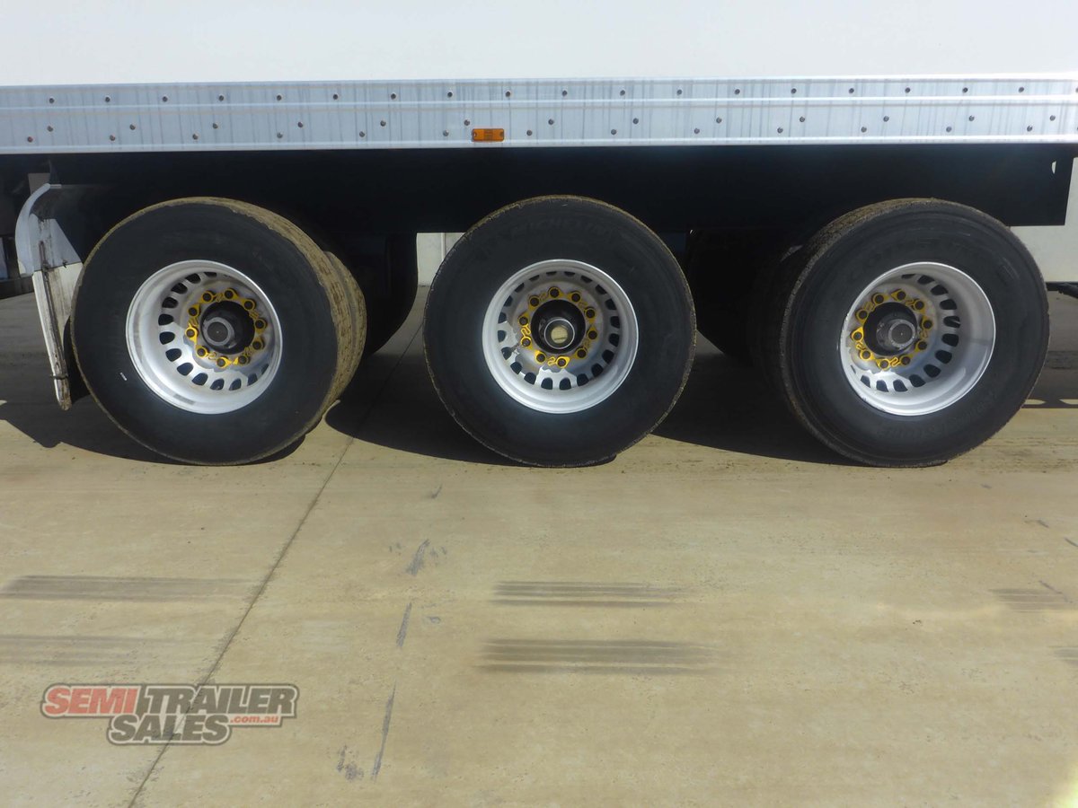 MAXITRANS REFRIGERATED TRAILER