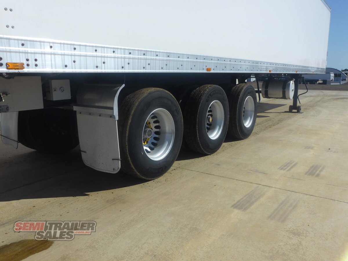 MAXITRANS REFRIGERATED TRAILER