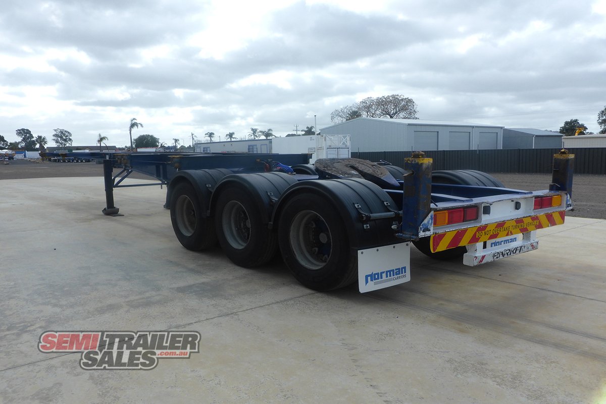 BARKER SKEL TRAILER