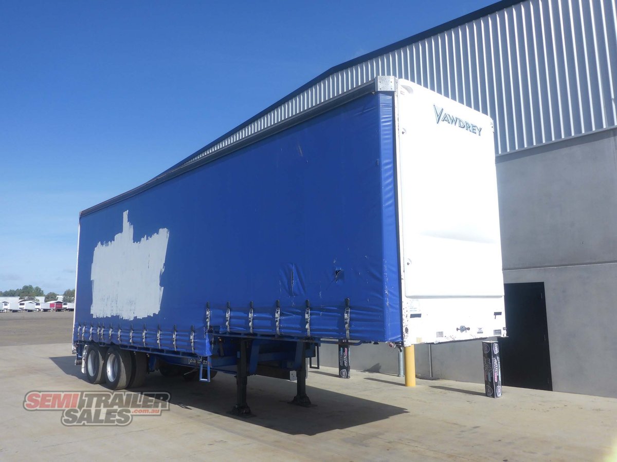 VAWDREY CURTAINSIDER TRAILER