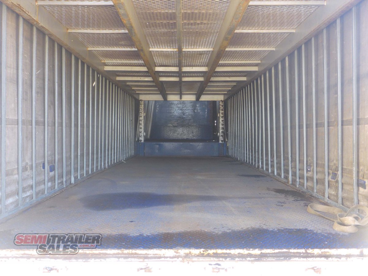 VAWDREY CURTAINSIDER TRAILER