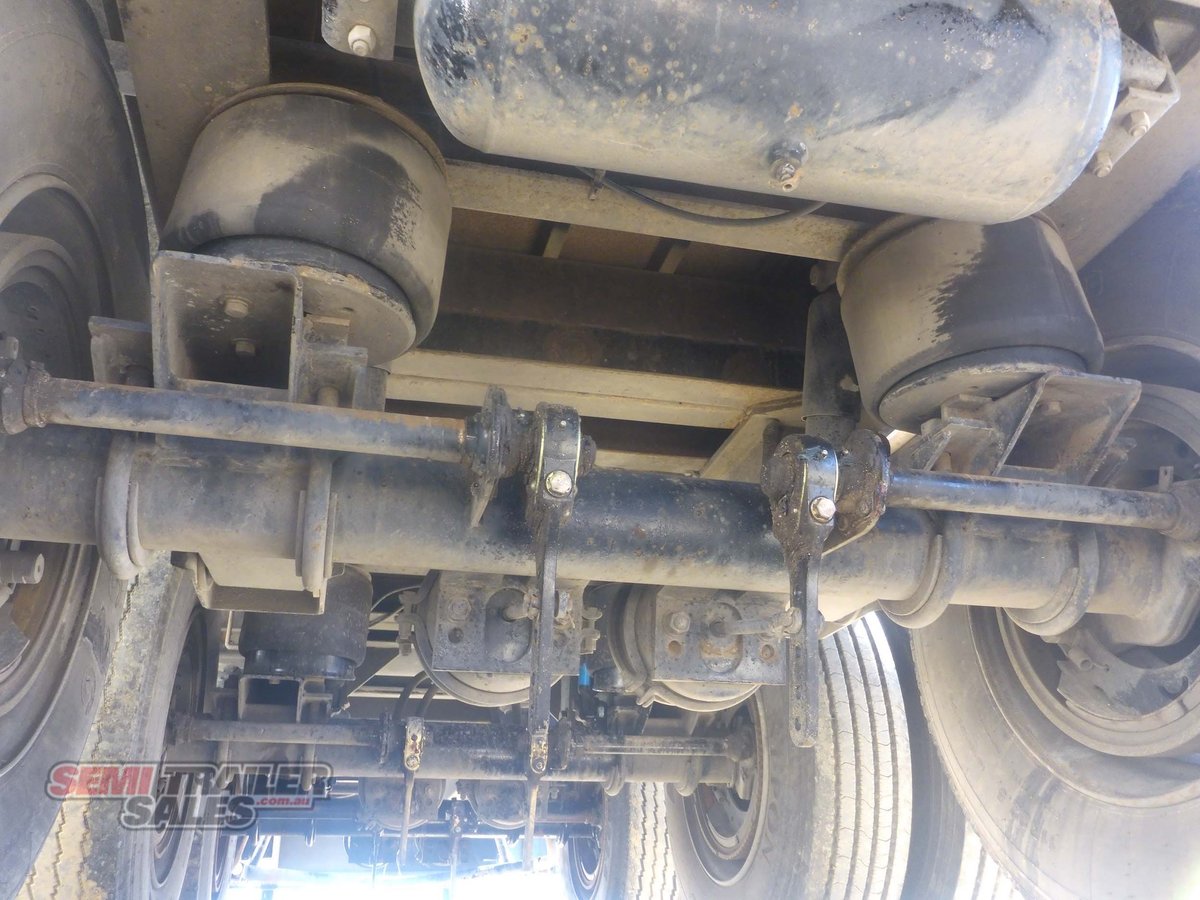 1993 BARKER FLAT DECK TRAILER FLAT TOP WITH REAR MOFFETT MOUNT