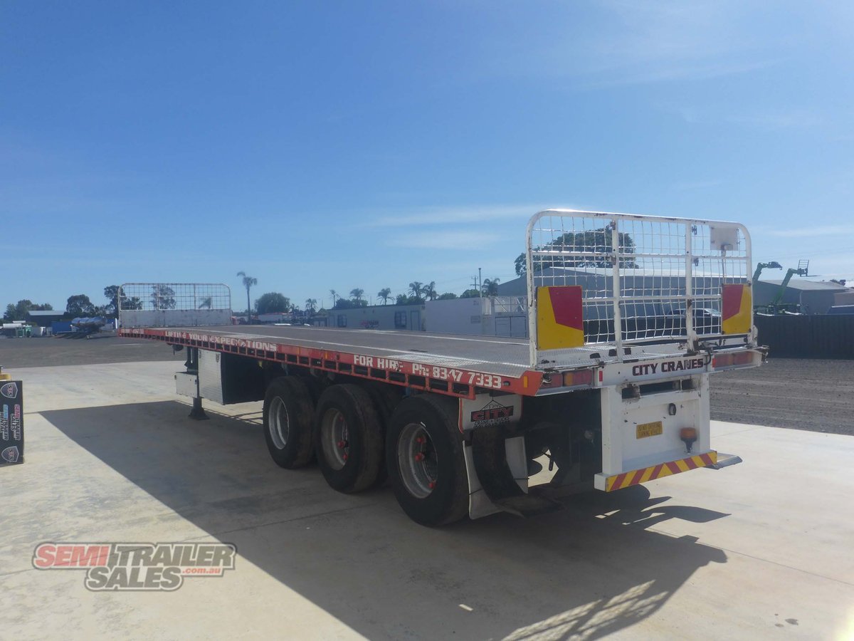 1993 BARKER FLAT DECK TRAILER FLAT TOP WITH REAR MOFFETT MOUNT