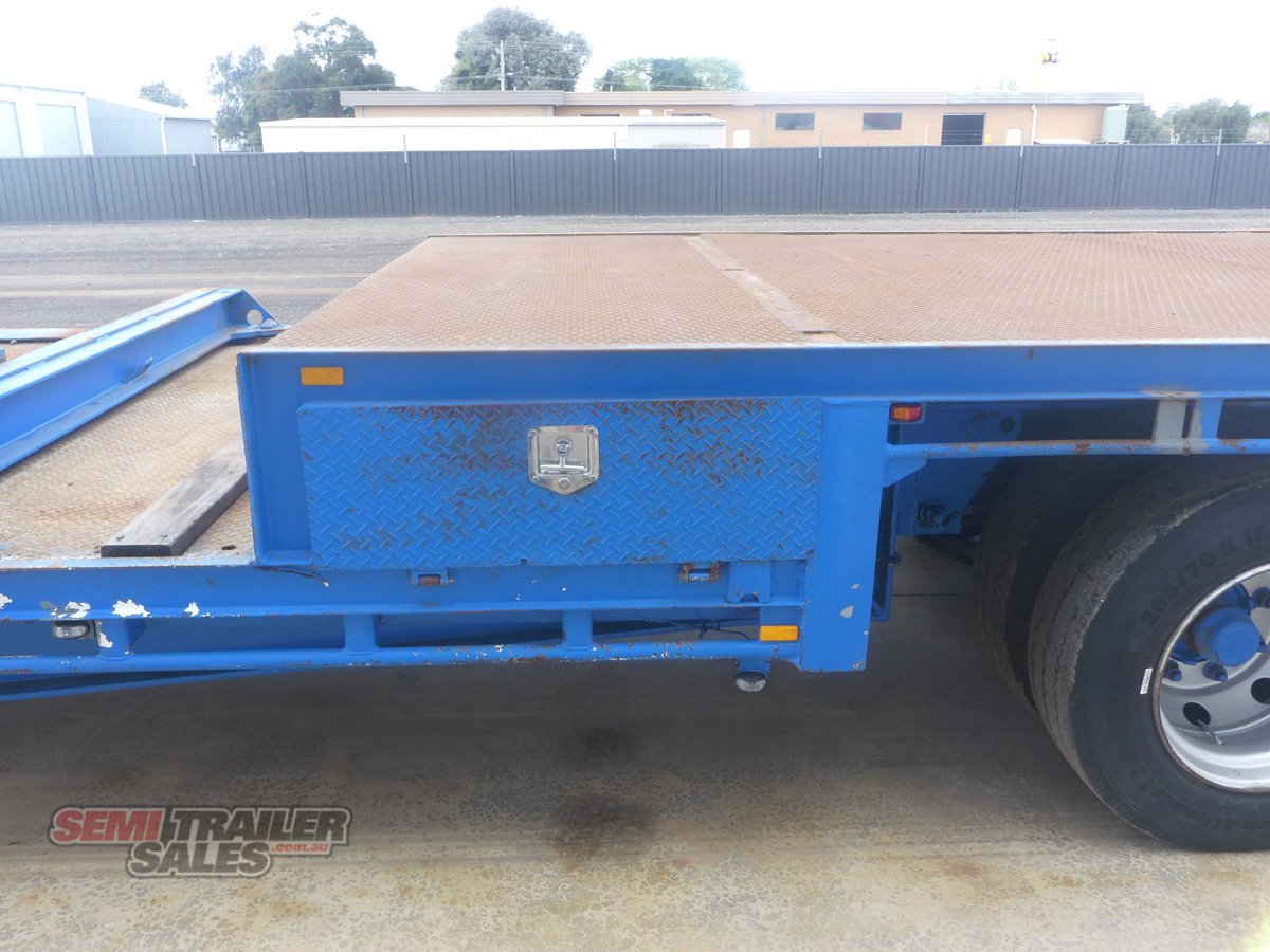 MAXITRANS DROP DECK TRAILER