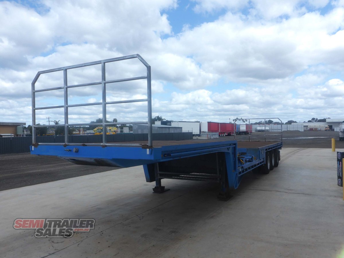 MAXITRANS DROP DECK TRAILER
