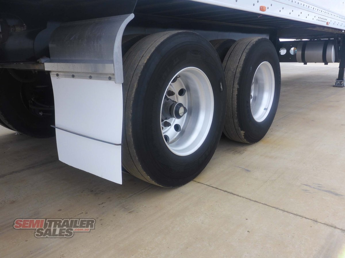 MAXITRANS REFRIGERATED TRAILER