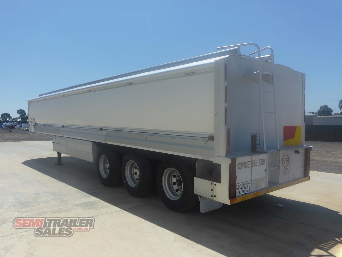 HOCKNEY TANKER TRAILER