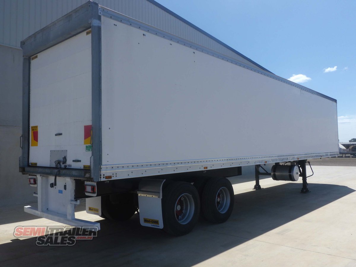 MAXITRANS REFRIGERATED TRAILER