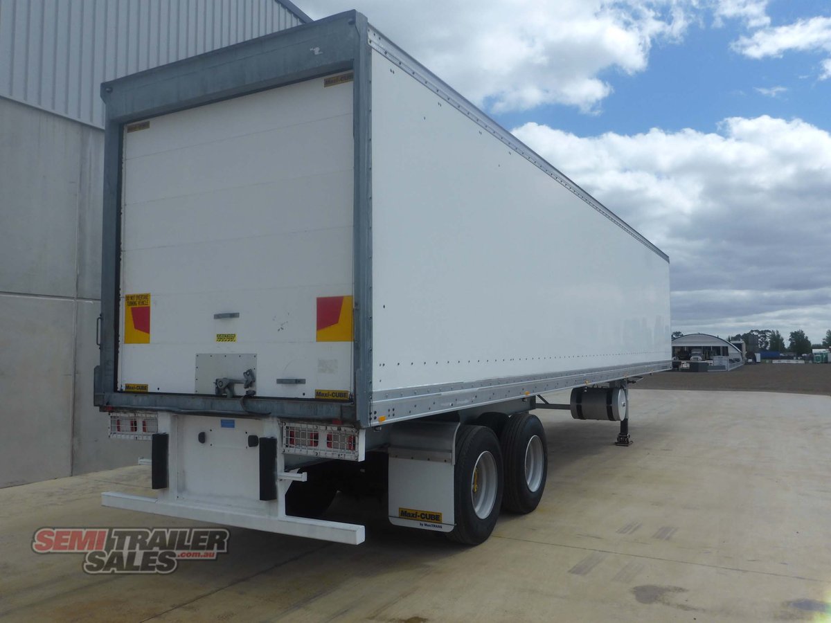 MAXITRANS REFRIGERATED TRAILER