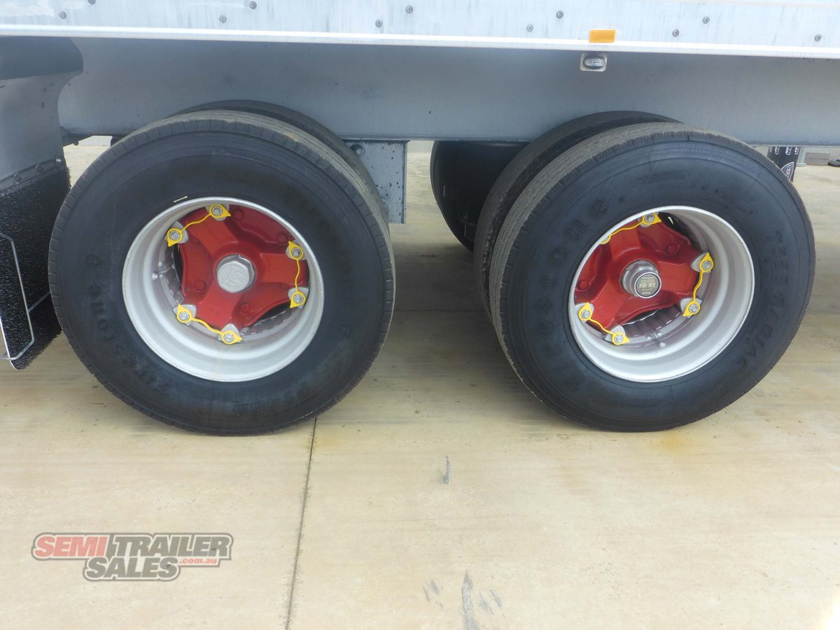 MAXITRANS REFRIGERATED TRAILER
