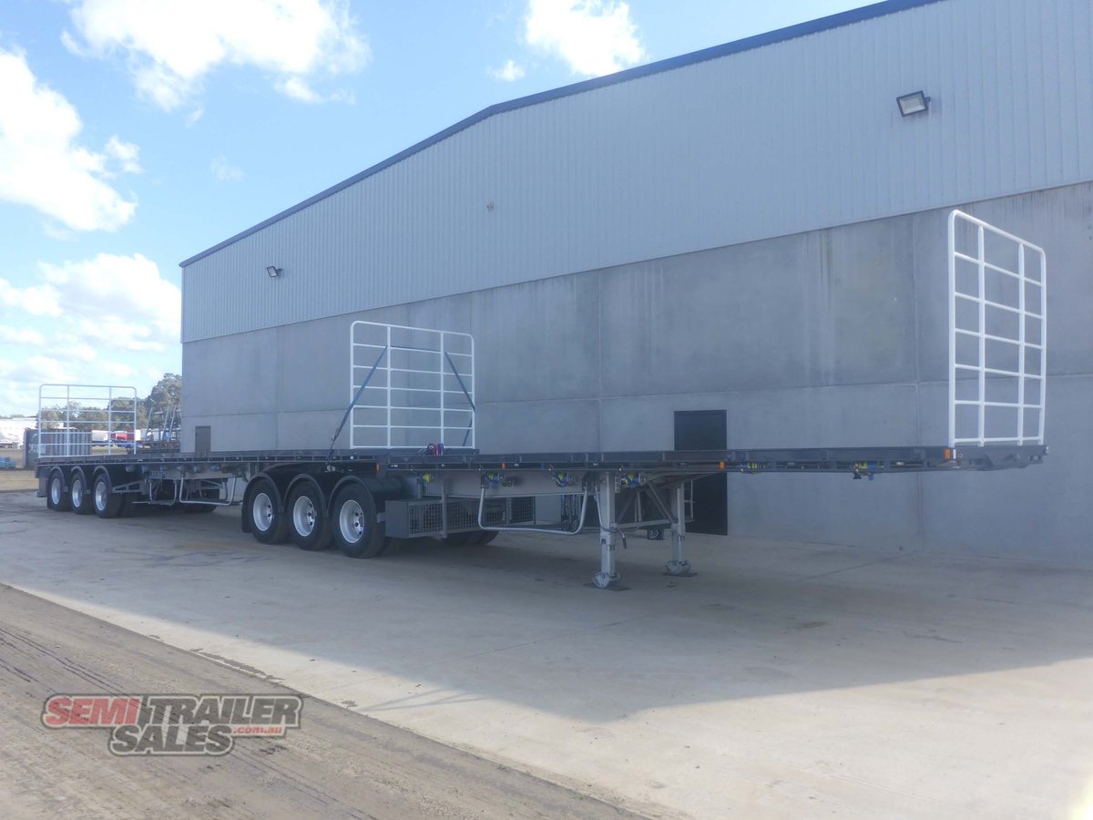 KRUEGER FLAT TOP TRAILER