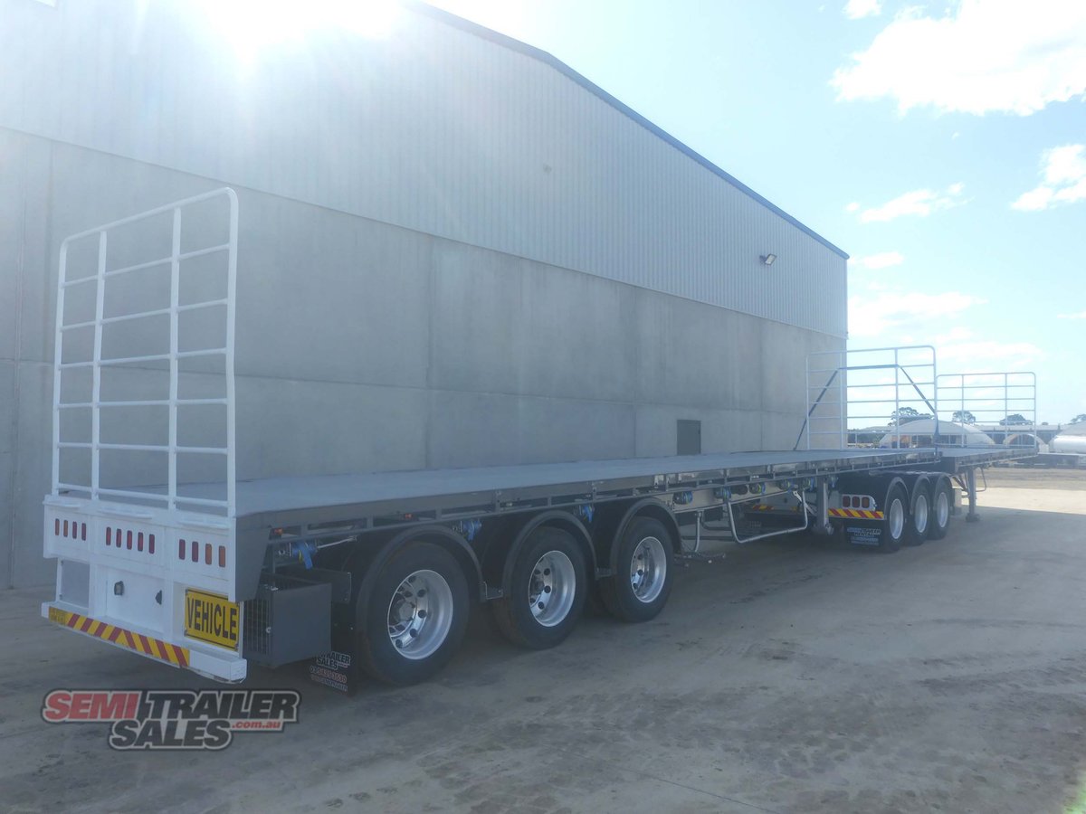 KRUEGER FLAT TOP TRAILER
