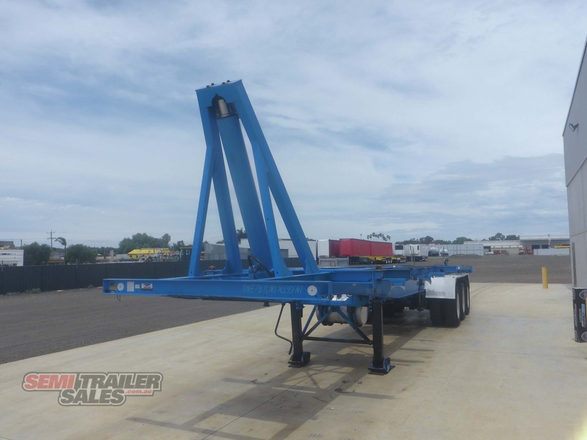 BARKER SKEL TRAILER