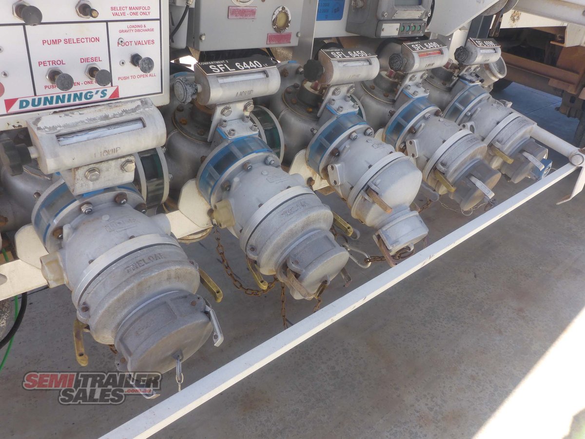 OMEGA TANKER TRAILER
