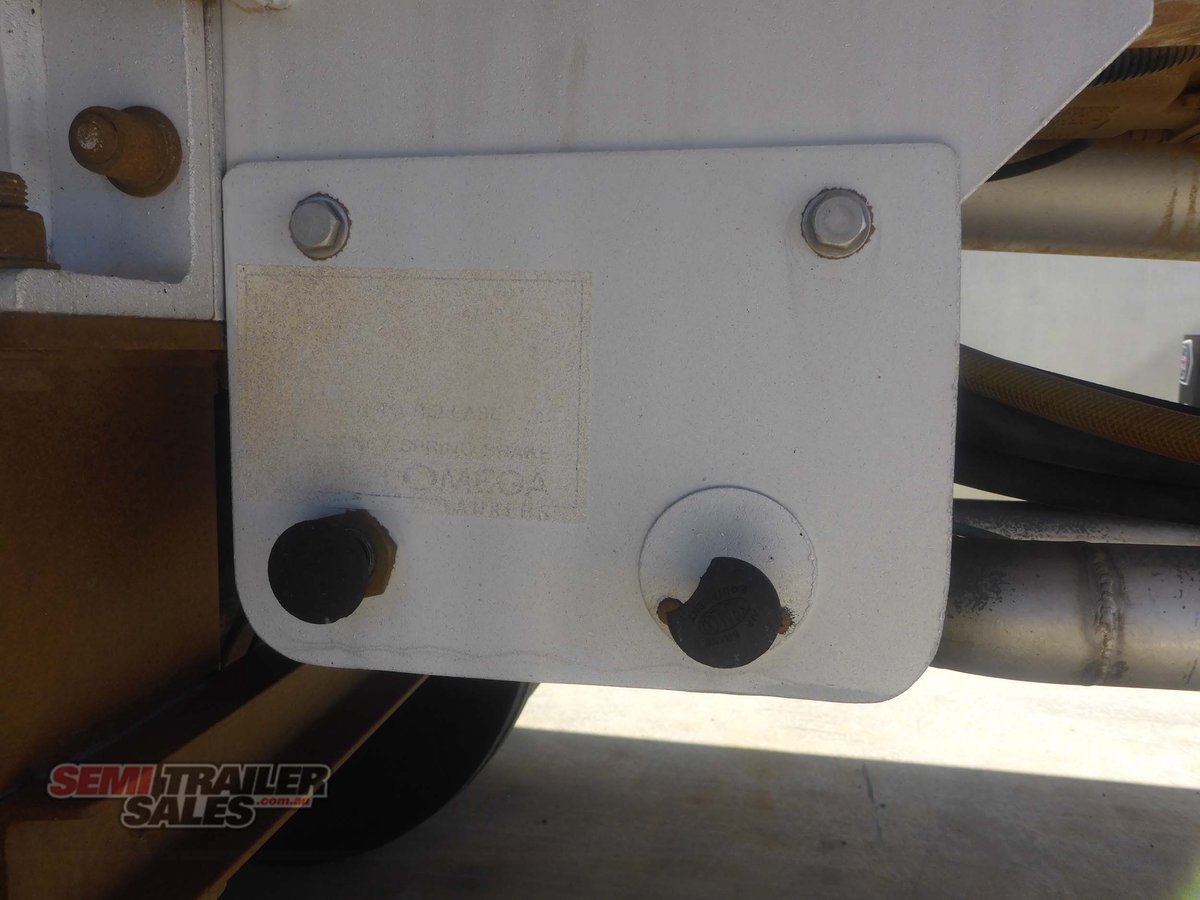 OMEGA TANKER TRAILER