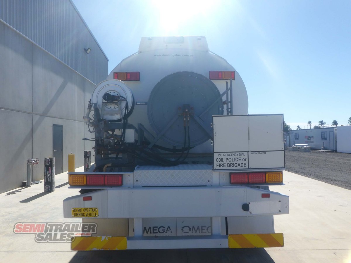 OMEGA TANKER TRAILER