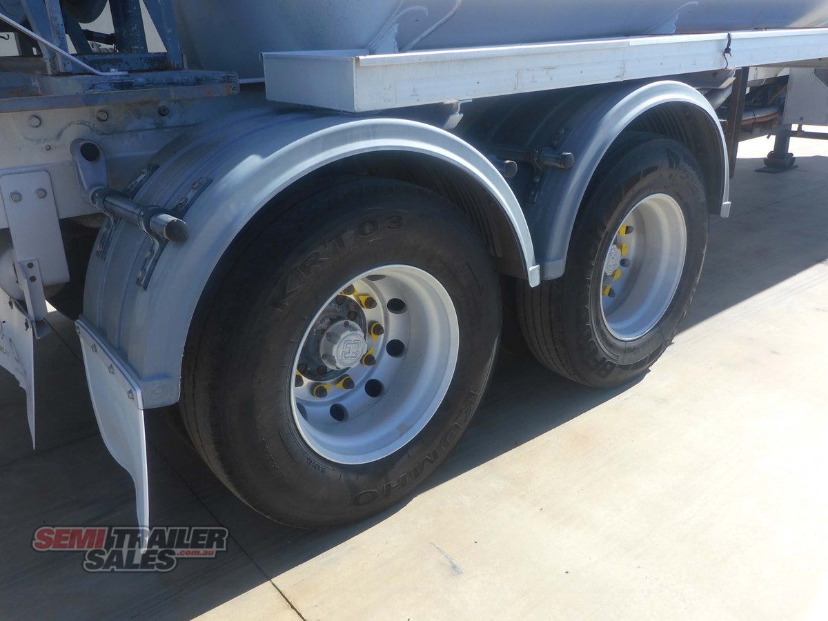 OMEGA TANKER TRAILER