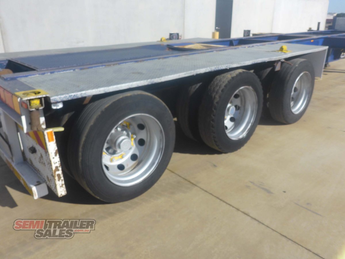 BARKER SKEL TRAILER