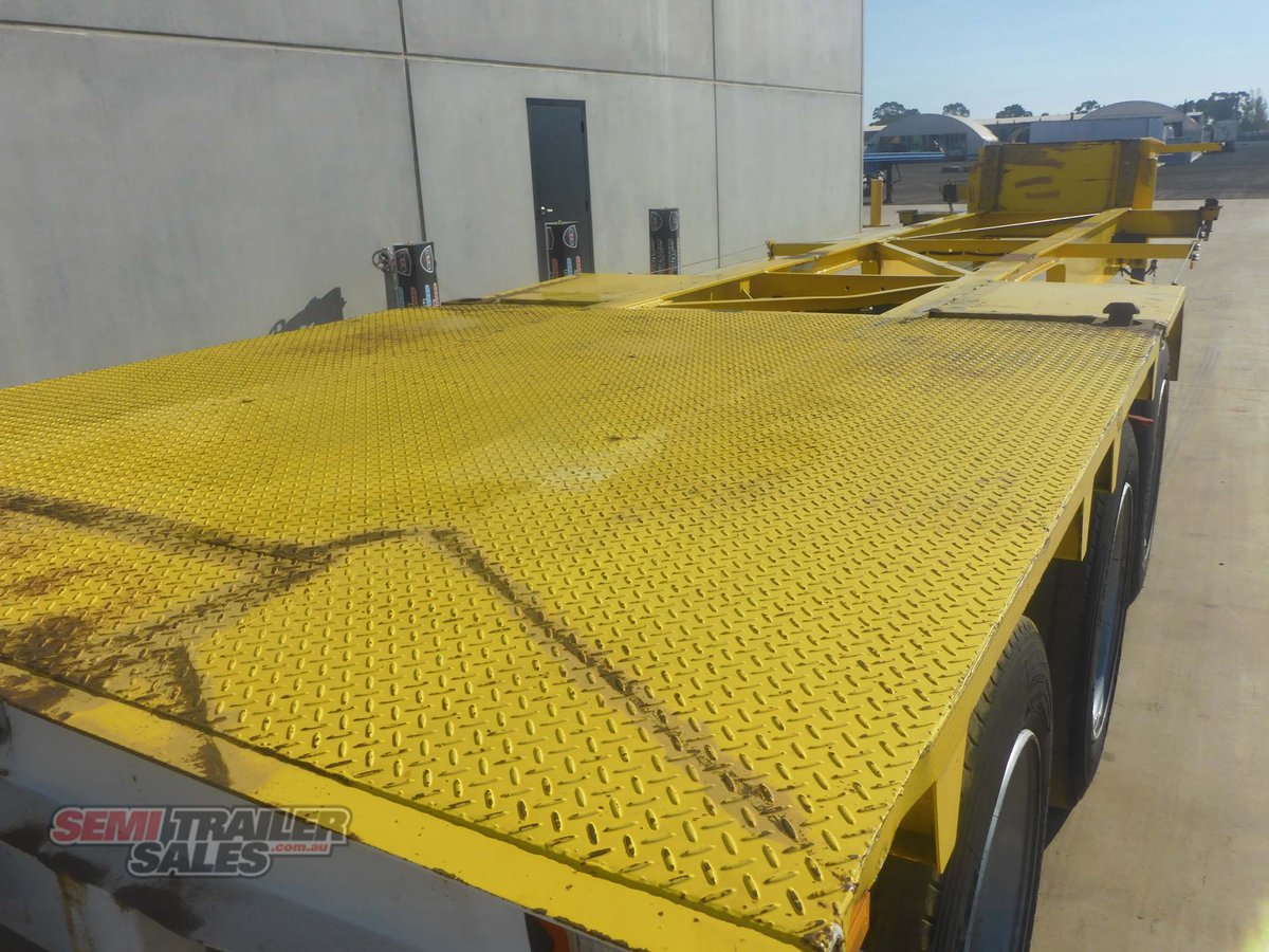 MAXITRANS SKEL TRAILER
