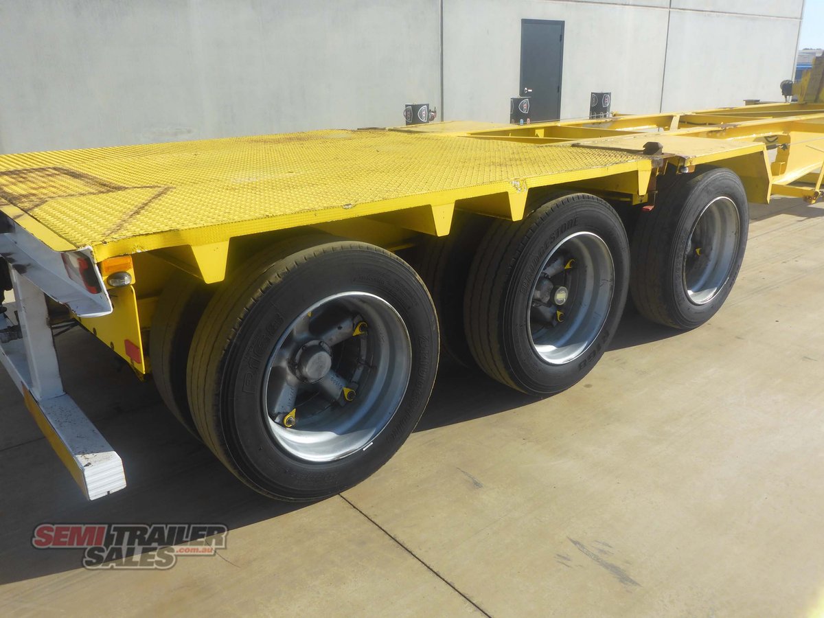MAXITRANS SKEL TRAILER