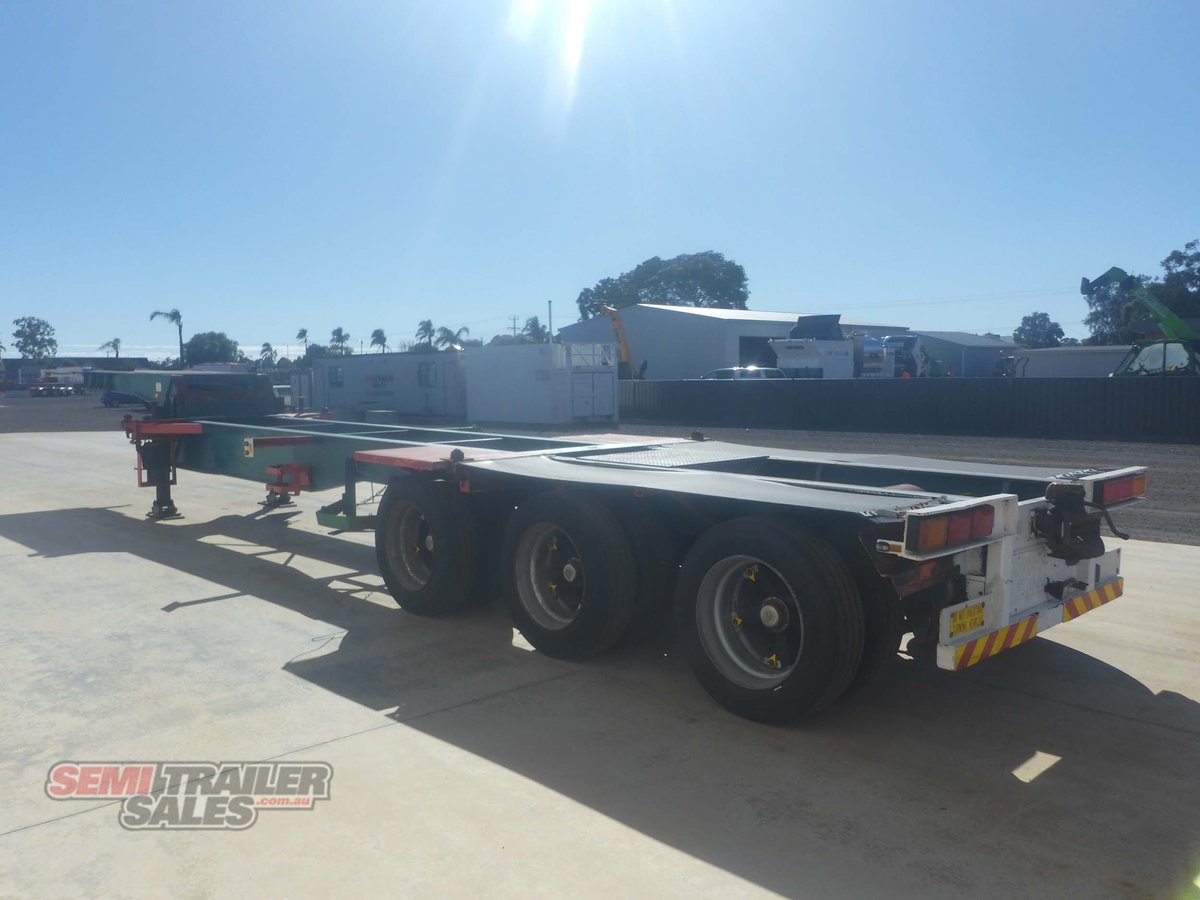 KRUEGER SKEL TRAILER