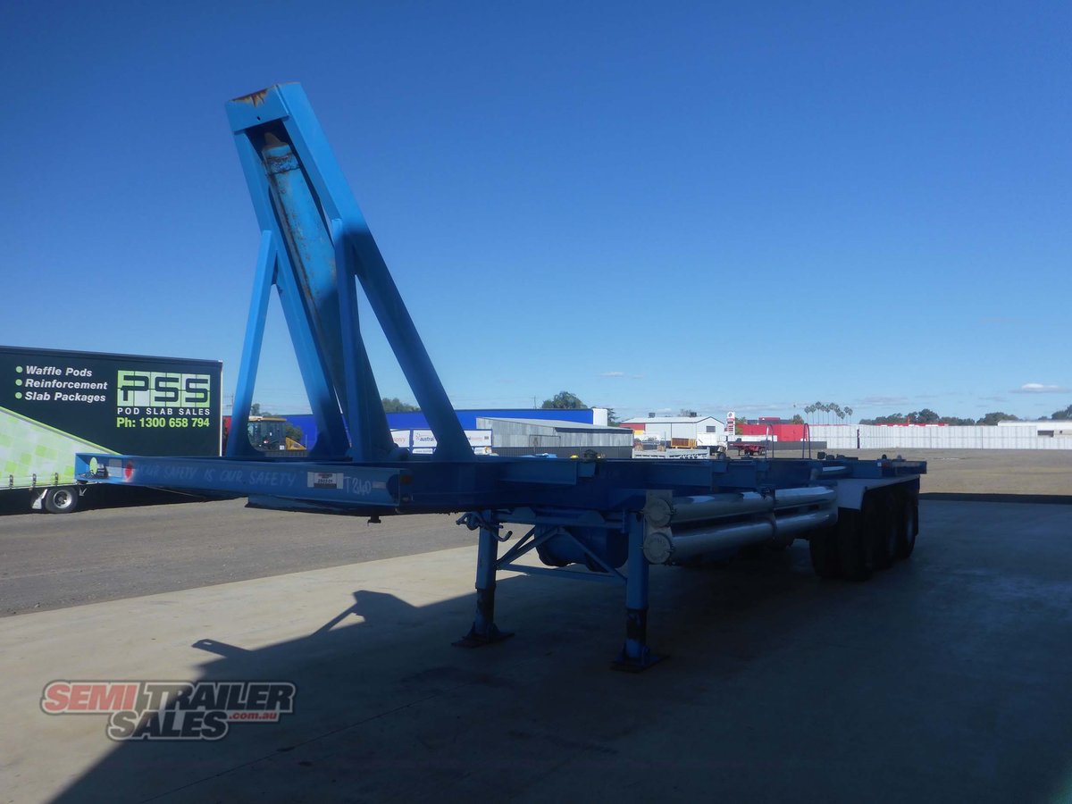BARKER SKEL TRAILER