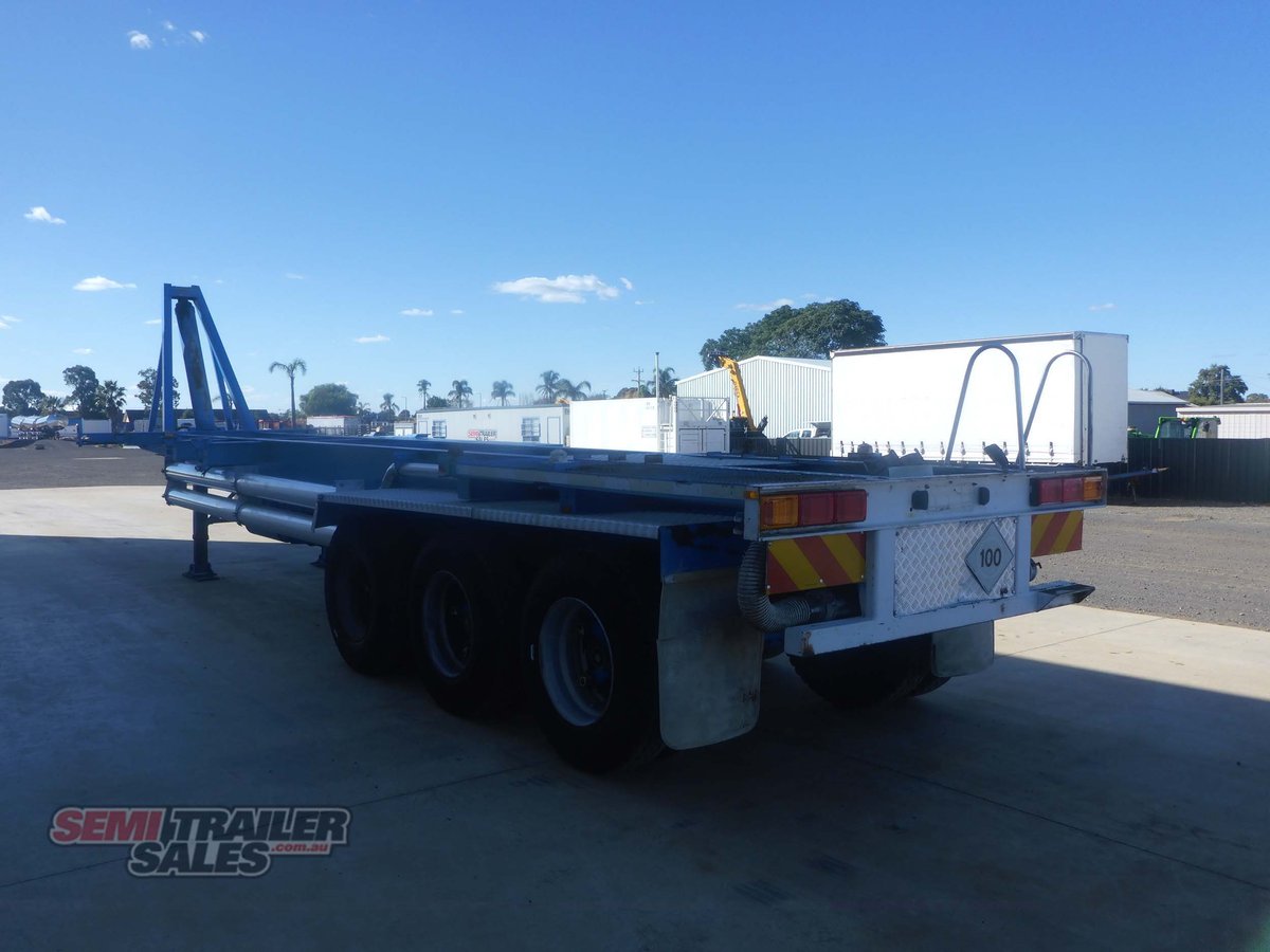 BARKER SKEL TRAILER