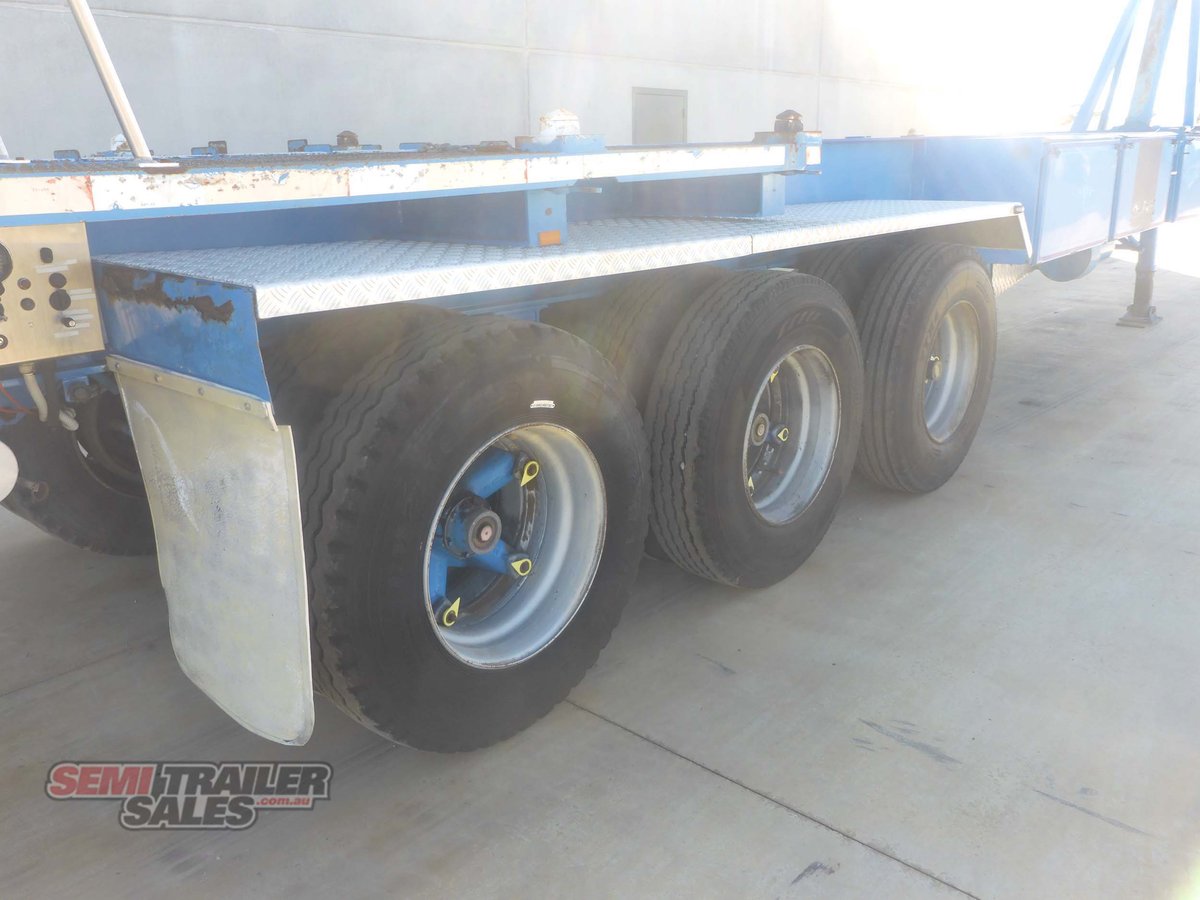 BARKER SKEL TRAILER