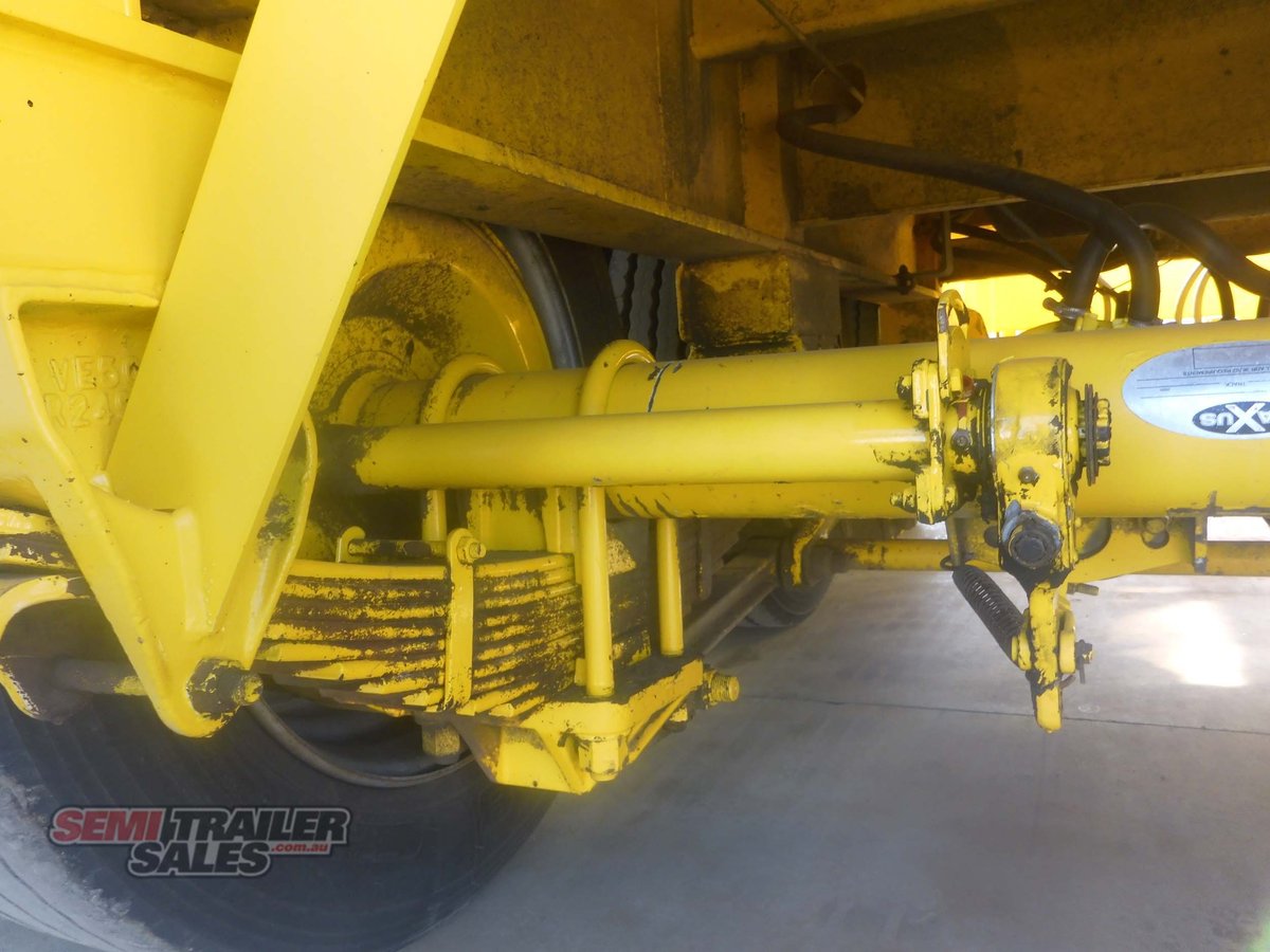 MAXITRANS SKEL TRAILER