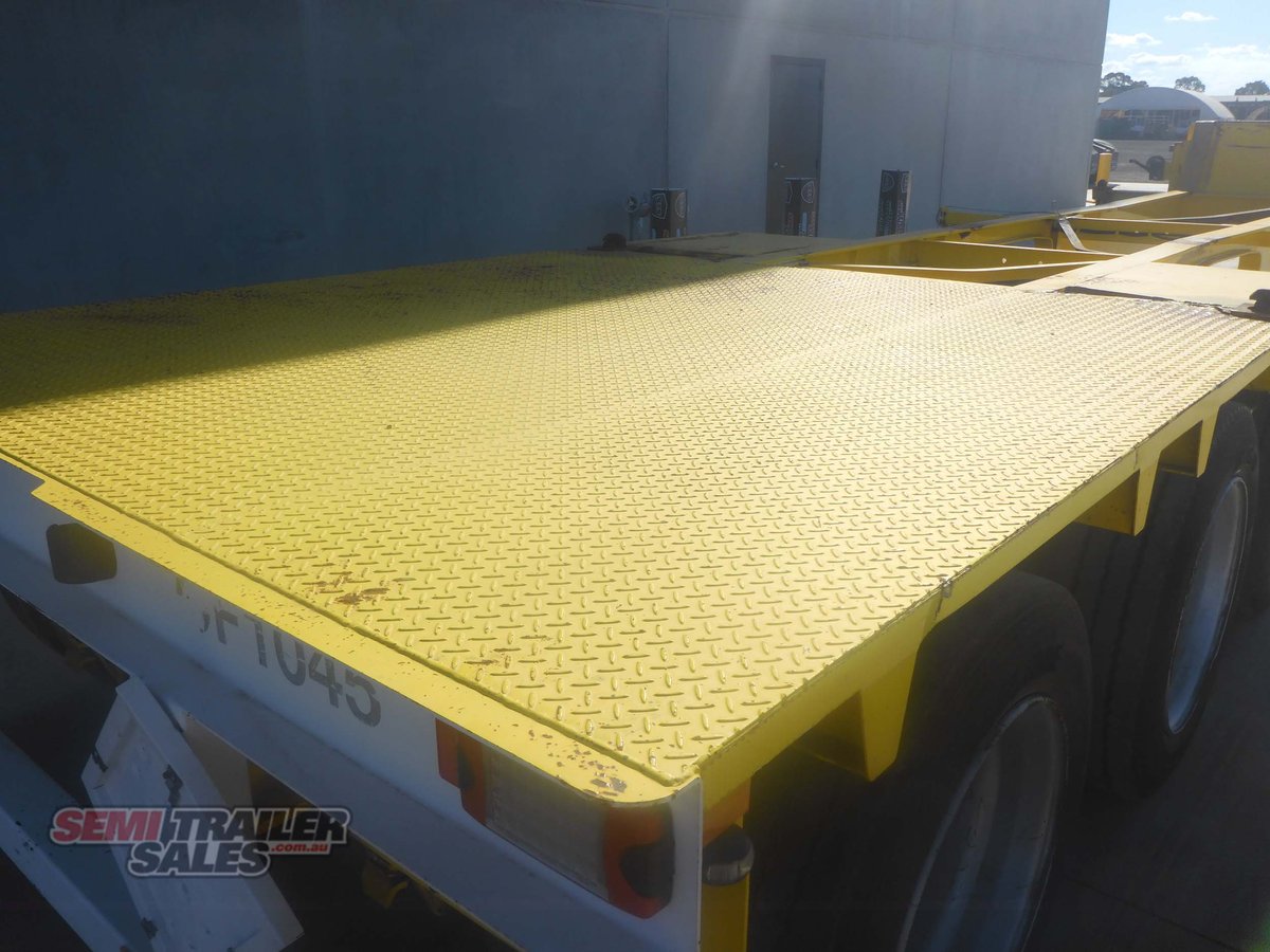 MAXITRANS SKEL TRAILER