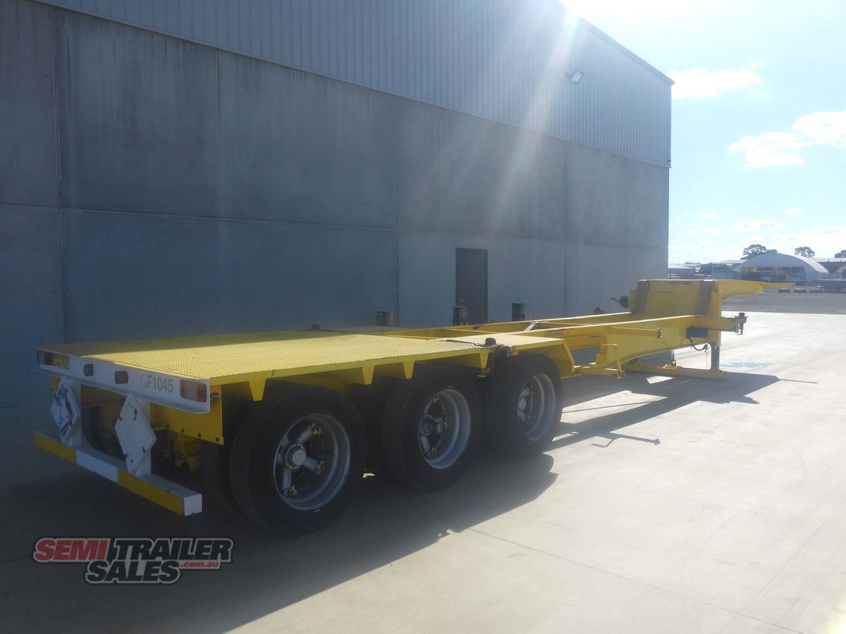 MAXITRANS SKEL TRAILER